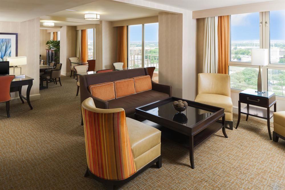 Sheraton Suites Market Center Dallas Zewnętrze zdjęcie