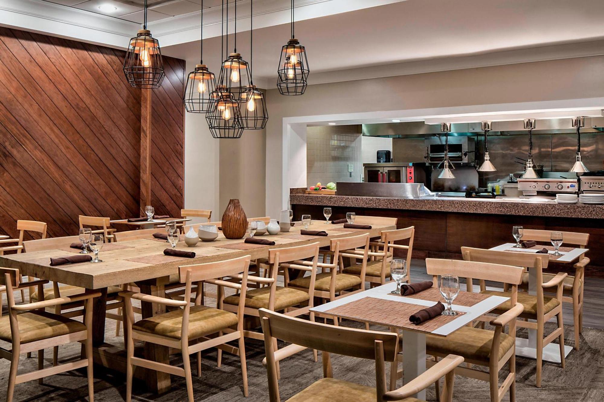 Sheraton Suites Market Center Dallas Zewnętrze zdjęcie